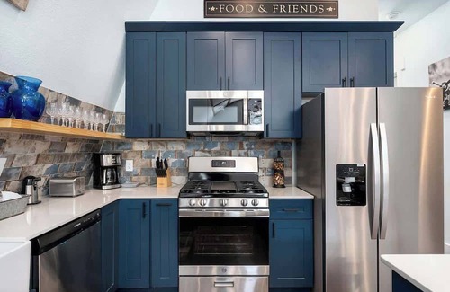 Wimberley Casa | Terracotta Retreat/Sleeps 30!