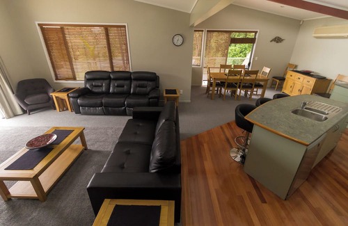 Paihia Hotel | Bay of Islands Gateway Motel & Apartment