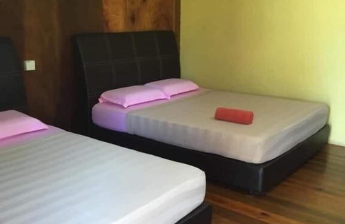 Pulau Perhentian Besar Hotel | Samudra Beach Chalet