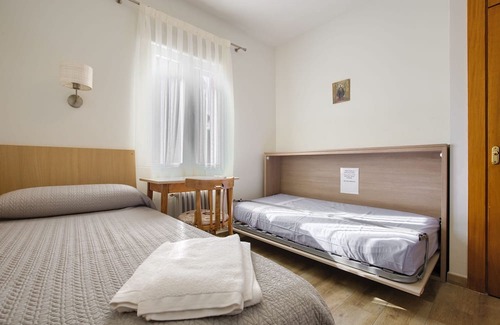 Pozuelo de Alarcón Hotel | Cristo rey Pozuelo