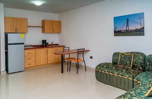 Sucumbios Province Hotel | HOTEL LA CASCADA