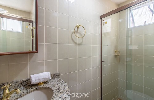Centro Apartamento | 3BR Apt w/Balcony 100m From Beach Evz0601