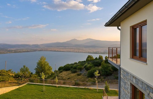 Ligiades Apartamento | Arktos Hotel Junior Suite With Stunning Views