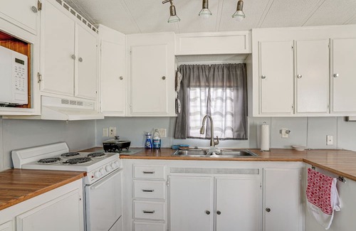 Davenport Cabaña | Davenport Couple's Retreat w/Resort Perks!