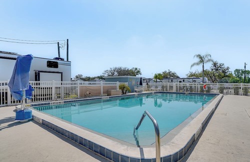 Davenport Cabaña | Davenport Couple's Retreat w/Resort Perks!