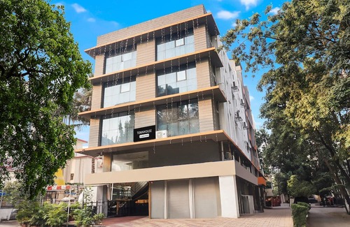 Hadapsar Casa | Elegant Urban Stays at Hadapsar Pune