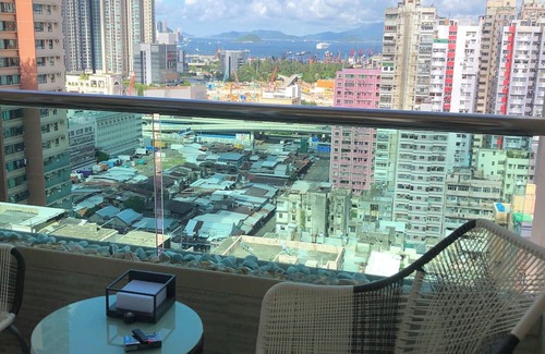 Yau Tsim Mong Casa | Charming 2-bedroom building in welcoming Kowloon with sunset view balcony