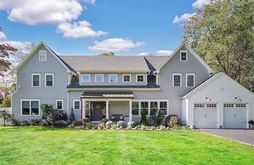 Westport Casa | Spacious 5-bedroom house in Westport