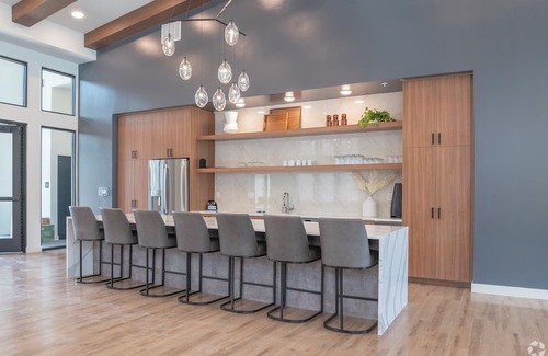 Carbondale Apartamento | Tree Farm Lofts: Luxury Lakefront Living in the Heart of The Roaring Fork Valley