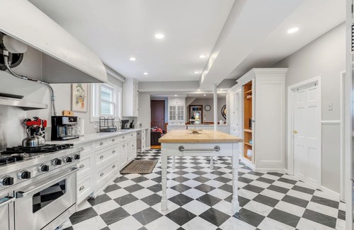 Ocean Grove Casa | Spacious home for family/friends, steps from beach