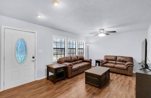 Texas City Casa | Private Bedroom w/Pool #7