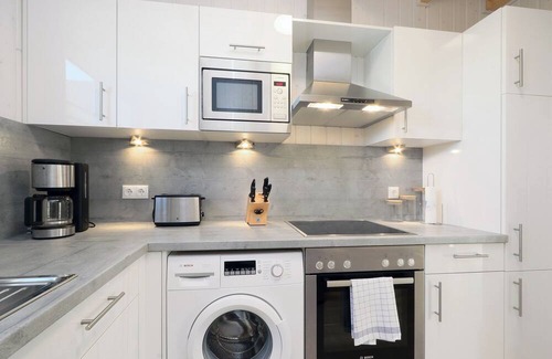 Olpenitz Casa | Flaschenpost - infrared cabin, bathtub, fireplace, terrace, parking lot