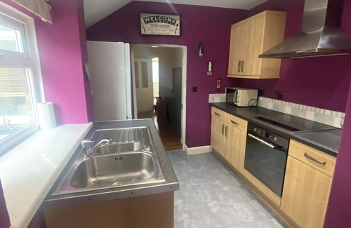 Pentrefelin Casa | Llandeilo Town house, Wales. 3 bedrooms, 6 guests. Families and Work groups