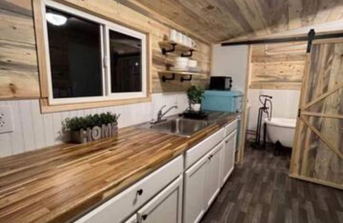 Ruch Casa | Enchanting Getaway Farmhouse and Tiny House Duo