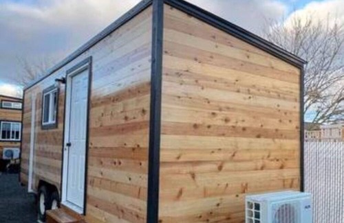 Ruch Casa | Enchanting Getaway Farmhouse and Tiny House Duo