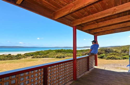 South Bruny Casa | Cloudy Bay Cabin ~ secluded in paradise!