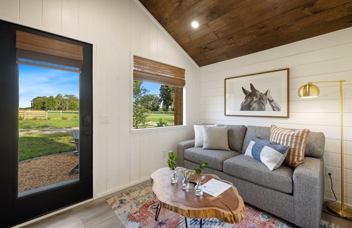 Lake City Otro | Two Stylish Cabins Nearby Springs