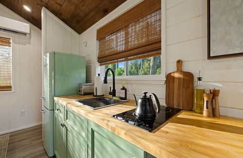 Lake City Otro | Two Stylish Cabins Nearby Springs