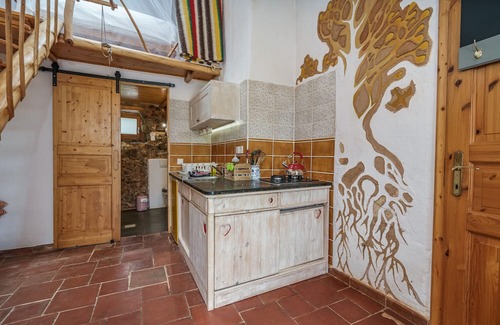 Carrapateira Apartamento | Studio Apartment 'Vento' with Mountain View, Shared Terrace and Wi-Fi