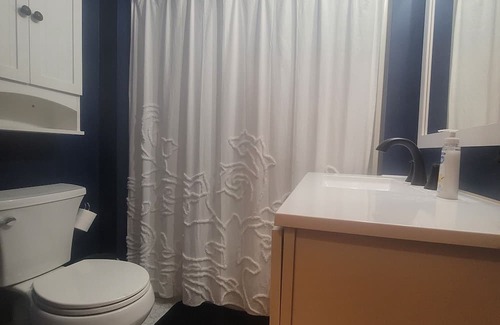 Quincy Casa | Charming 3-bedroom Centrally Located