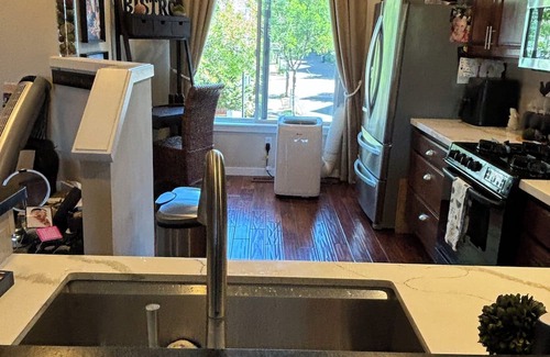 Issaquah Highlands Casa | Cozy 3-bedroom townhome in charming Issaquah Highlands area with WiFi.