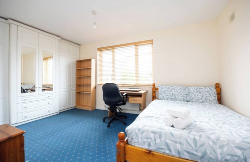 Rathmines Casa | Super 4 Bed House with Garden near Harolds Cross