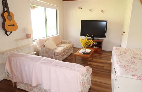 Omeo Cabaña | High country cottage, majestic views & fireplace