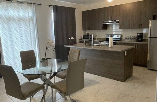 Wasaga Beach Casa | Beautiful Home Wasaga Beach