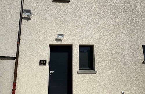 Satolas-et-Bonce Casa | House 90 with 8 bedrooms lechaffardcom