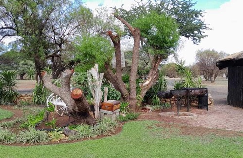 Vryburg Cabina | kameelboom lodge