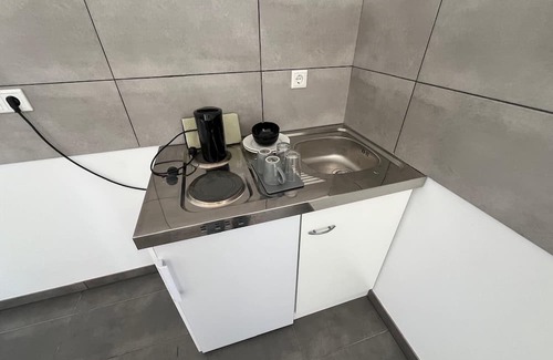 Seckbach Casa | Beautiful 1st room apartment for 2 guests in Frankfurt East