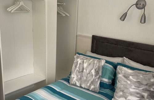 St. Michaels Apartamento | Flat 3 has been reburbished and comes with onsite parking and free Wifi
