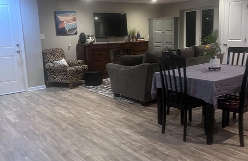 Long Beach Apartamento | 2 Bedroom Apartment in Long Beach, Walk to Beach!