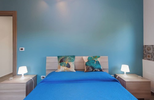 Agnone Bagni Apartamento | Casa Smeralda a 200 mt Dal Mare