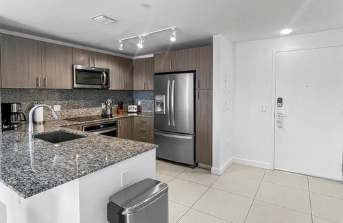 Doral Condominio | Tranquil Doral Getaway: 1BR Luxury