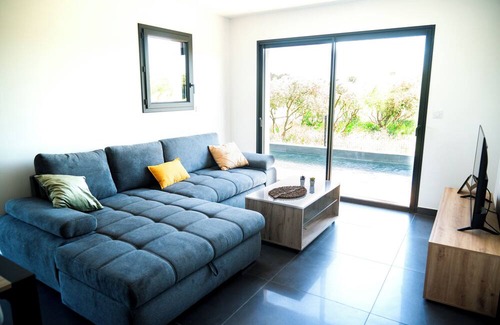 Laudun Villa | Vrbo Property