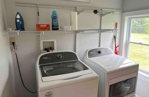 Gansevoort Otro | Historic 1828 Farmhouse accessible to Saratoga, Glens Falls, and Lake George