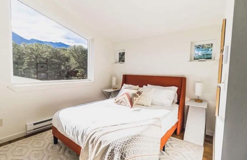 Baca Grande Casa | Upper Suite of beautiful new home with two separated living spaces.