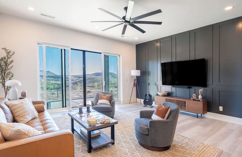 Toquerville Condominio | The Watchman by AvantStay | 20 Min to Zion | Hot Tub + View