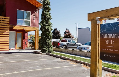 Kalispell Apartamento | King Bd Downtown WD Dogsok