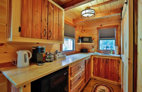 Eldred Cabina | Secluded Cabin on a Private Lake w/ kayaks and great outdoor activities