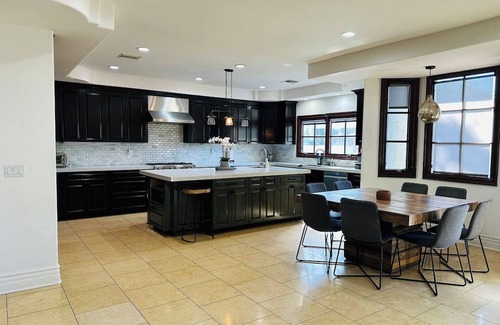 Encino Villa | Luxurious Villa In The Perfect Location