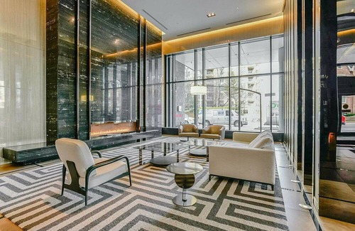 Yonge-Eglinton Apartamento | Spacious 2+1 Bedroom in Luxury Building with Access to LCBO, Loblaws, Starbucks