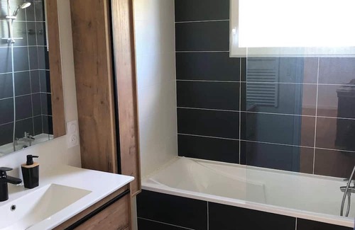 Saint-Pol-de-Leon Casa | Grande Maison Bretonne, à 5 Minutes des Plages !