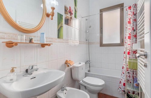 Teruel Casa | Holiday Home 'Barranco Las Maravillas' with Private Terrace, Private Garden and Wi-Fi