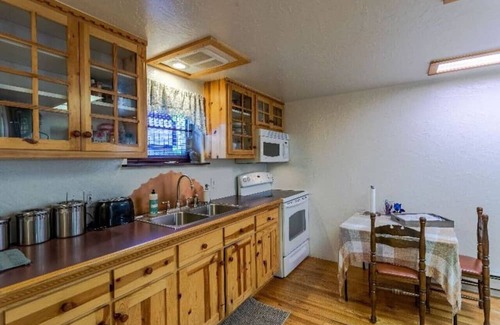 Orchard City Apartamento | 358) Grand Mesa Staycation