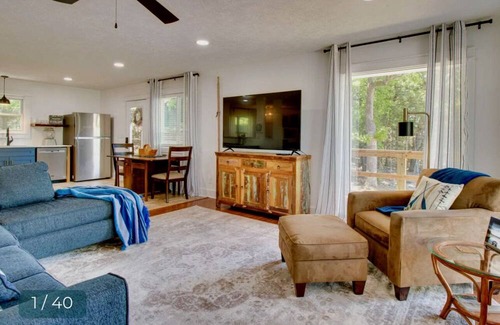 Lakeview Casa | Two Separate Living Areas with Views of Bull Shoals Lake and Dam