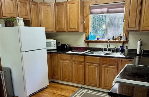 Cascade Cabina | Cozy Cabin near Lake Cascade!