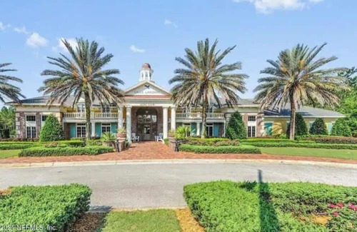 OakLeaf Plantation Casa | Cozy private suite in resort-style golf community