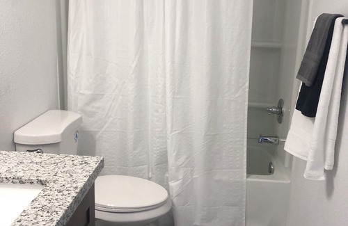 LaPlace Casa | Newly renovated 3bdrm/2bth townhome located in LaPlace, Louisiana.